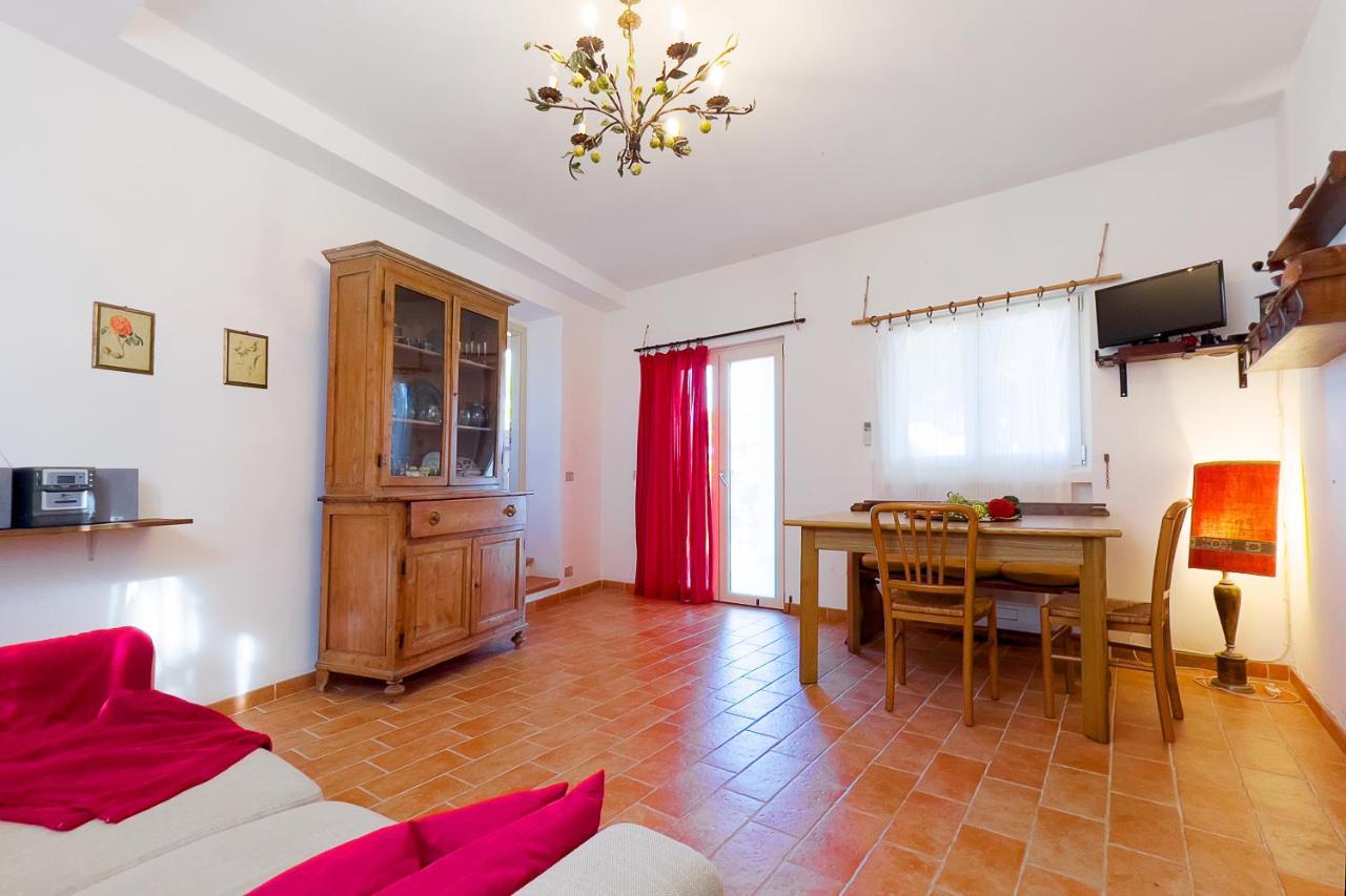 Villa Caterina Quiete E Mare-Goelba SantʼAndrea Екстериор снимка